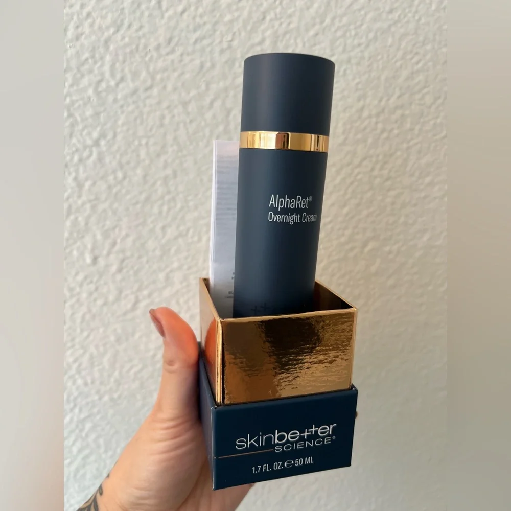 Like New Skinbetter Science AlphaRet overnight face cream - Picture 4 of 4
